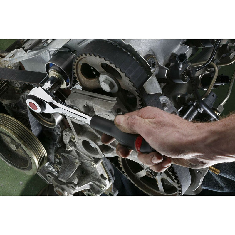 Lataa kuva gallerian katseluohjelmaan V6HD432309EAFFD6D2C698D172103D26F33R3562818P4
