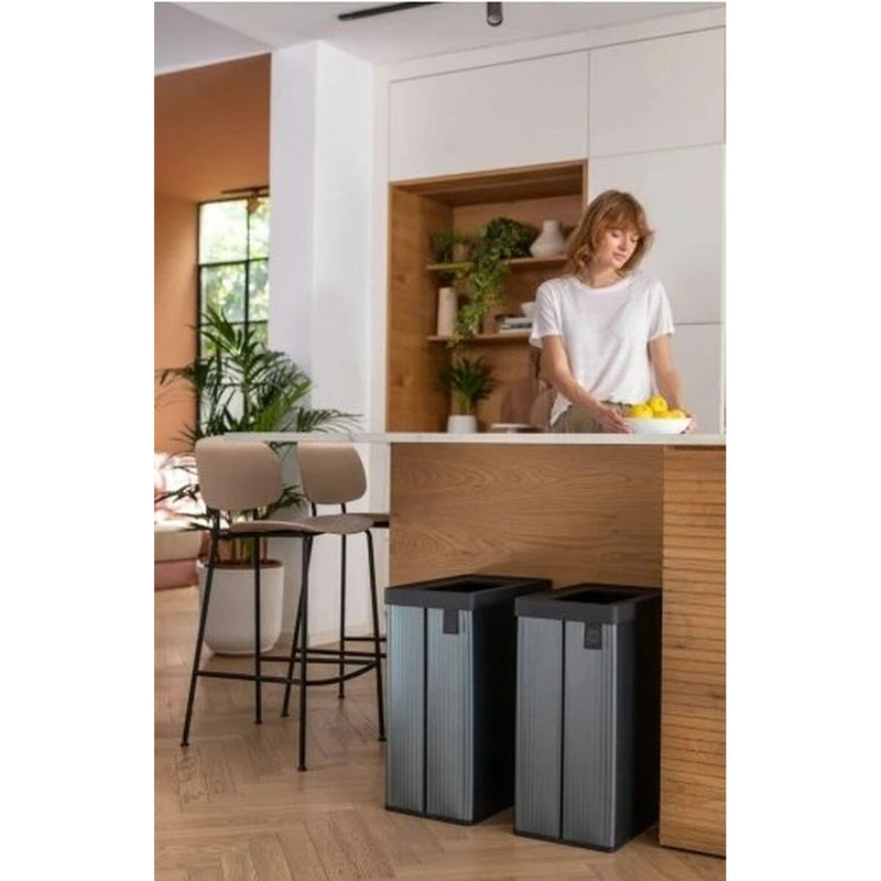Lataa kuva gallerian katseluohjelmaan V2H5E2D192B83FBD788E1B0A03DF3B86A31R5652311P2
