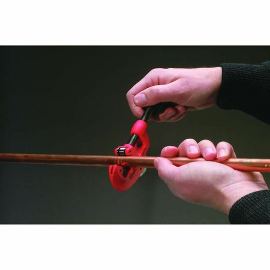 V7HFED4D05A41D21B5B3E455361174A95DER6434701P2