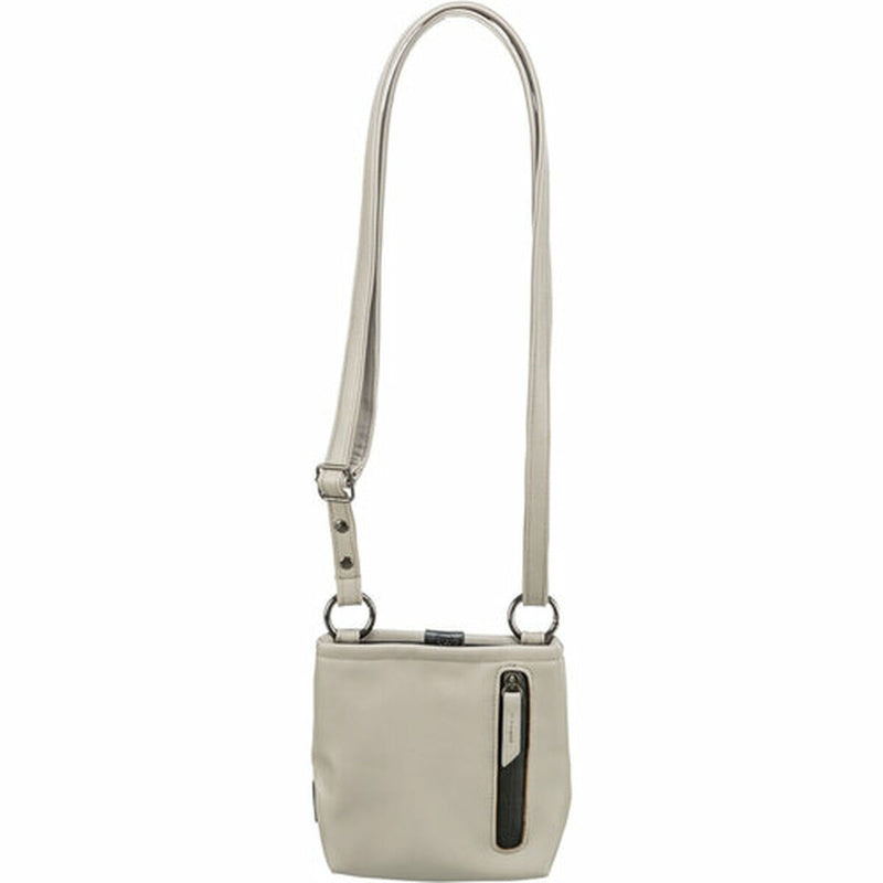 Lataa kuva gallerian katseluohjelmaan V7H64A004B0B8BEA0586A4055547EAA3584R7459524P4
