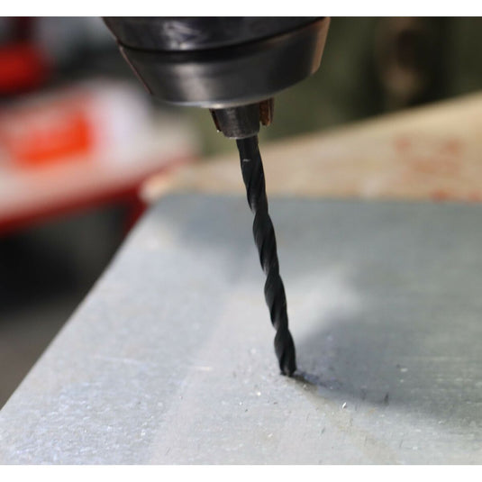 V8HEE24992400D68778BF2F5A1A28F7014DR3448355P6