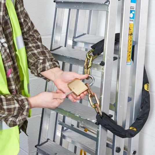 V5H23192456C898CA1FB3DE2F8BF0C89744R6837956P5