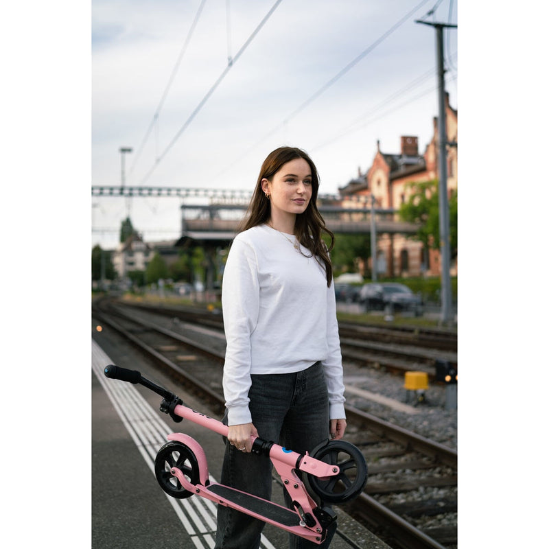 Lataa kuva gallerian katseluohjelmaan V5H5FA2945D44A3CAD3889541440264EFFFR6650191P9
