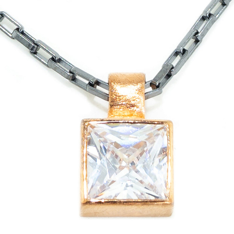 Lataa kuva gallerian katseluohjelmaan V12H674BC2587563857A1AED62D77A15B2BER4334008P6
